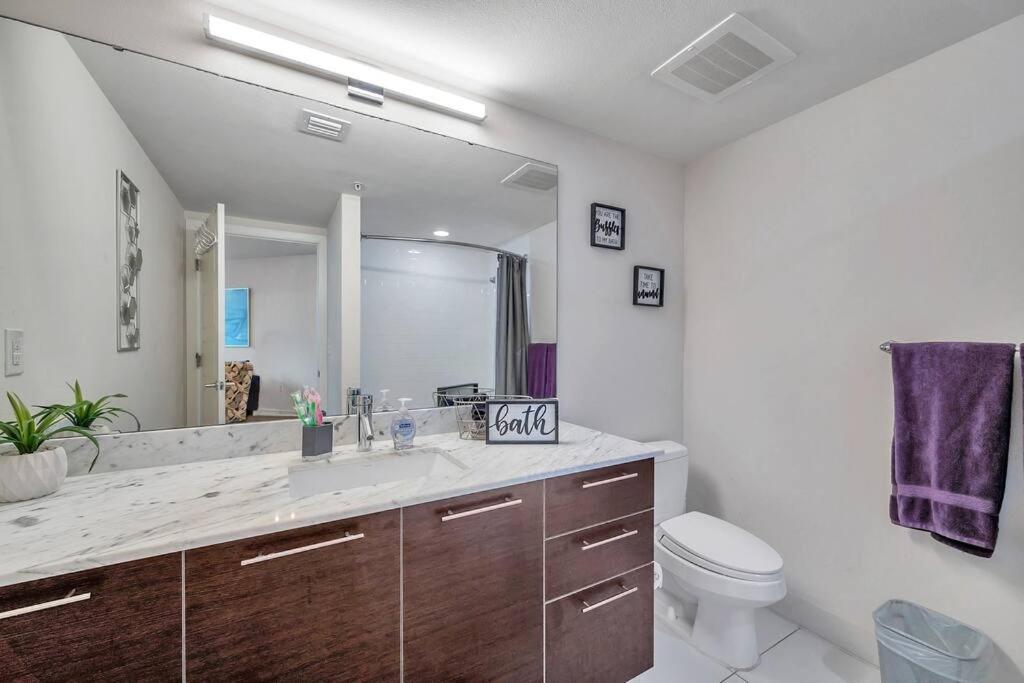 Luxury Apt 3 Mins To Dt Tampa -Pool-Gym-Balcony מראה חיצוני תמונה