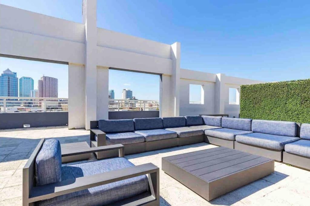 Luxury Apt 3 Mins To Dt Tampa -Pool-Gym-Balcony מראה חיצוני תמונה